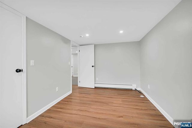 516 Riverdale Boulevard, Pompton Lakes, NJ 07442