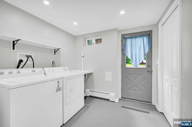 516 Riverdale Boulevard, Pompton Lakes, NJ 07442