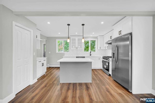 516 Riverdale Boulevard, Pompton Lakes, NJ 07442