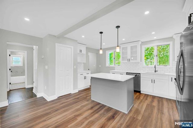 516 Riverdale Boulevard, Pompton Lakes, NJ 07442