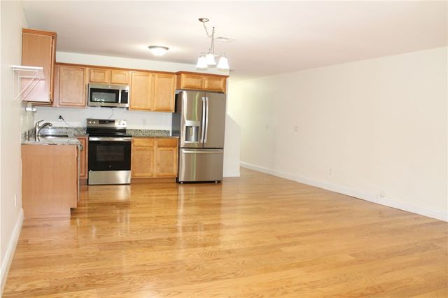 16 Gray Coach Lane 1604, Cranston, RI 02921