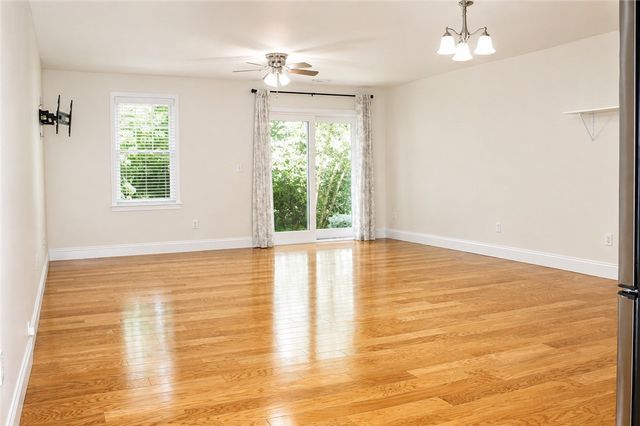 16 Gray Coach Lane 1604, Cranston, RI 02921