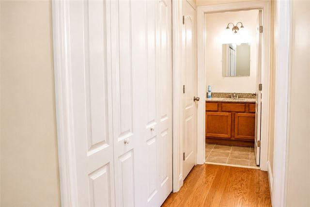 16 Gray Coach Lane 1604, Cranston, RI 02921