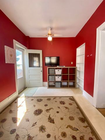 109 W 10th Avenue, Huntington, WV 25701