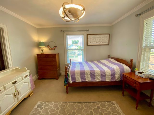 109 W 10th Avenue, Huntington, WV 25701