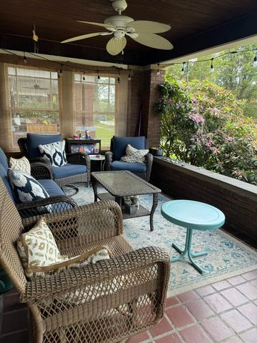 109 W 10th Avenue, Huntington, WV 25701