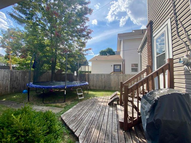 109 W 10th Avenue, Huntington, WV 25701