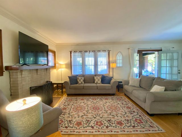 109 W 10th Avenue, Huntington, WV 25701