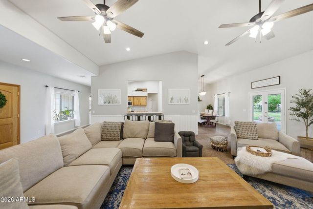 1566 E PAINT HORSE Place, San Tan Valley, AZ 85140