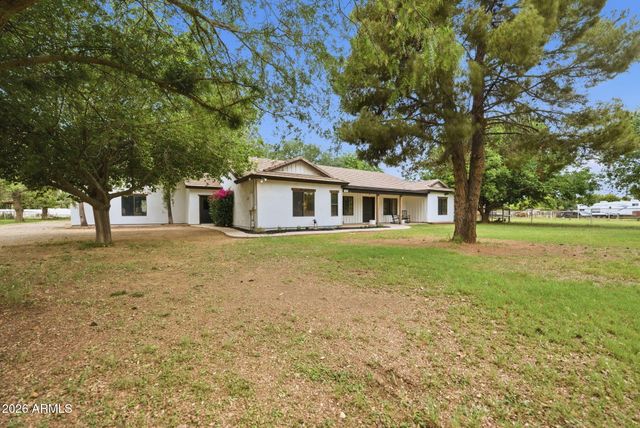 1566 E PAINT HORSE Place, San Tan Valley, AZ 85140