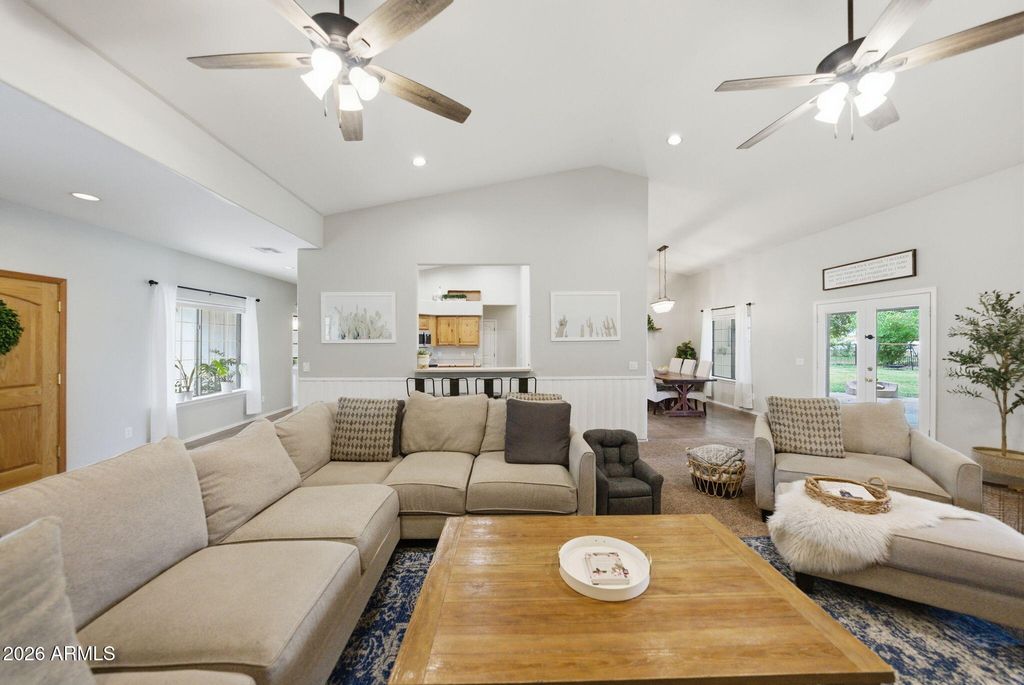 Image 10 of property listing at 1566 E PAINT HORSE Place, San Tan Valley, AZ 85140