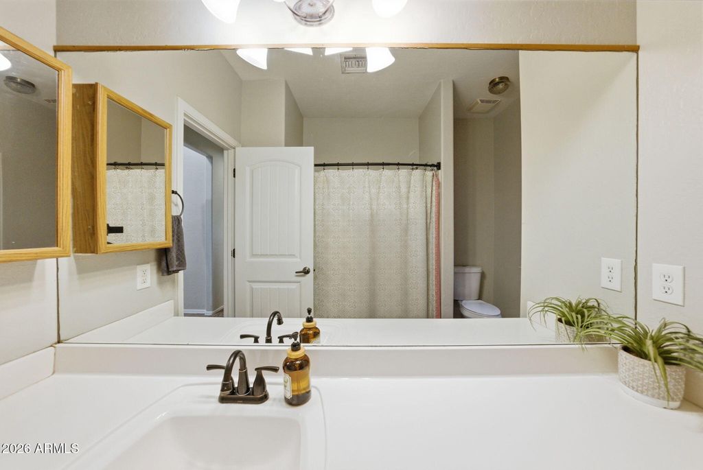 Image 25 of property listing at 1566 E PAINT HORSE Place, San Tan Valley, AZ 85140