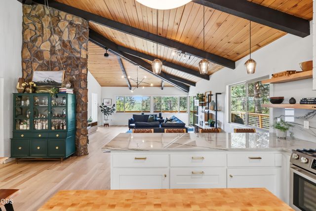 1340 NW Trenton Avenue, Bend, OR 97703
