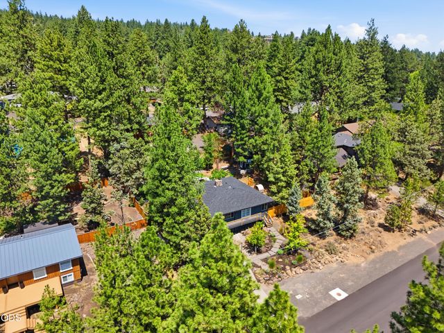 1340 NW Trenton Avenue, Bend, OR 97703