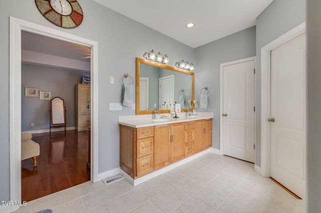 1121 Wahoo Valley Road, Kingsport, TN 37663