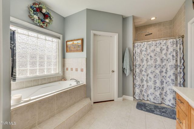 1121 Wahoo Valley Road, Kingsport, TN 37663