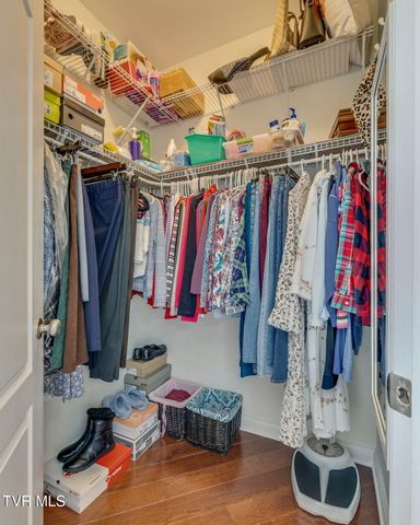 1121 Wahoo Valley Road, Kingsport, TN 37663