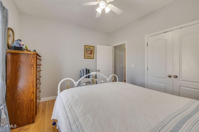 1121 Wahoo Valley Road, Kingsport, TN 37663