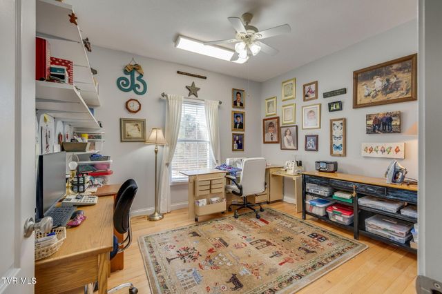 1121 Wahoo Valley Road, Kingsport, TN 37663