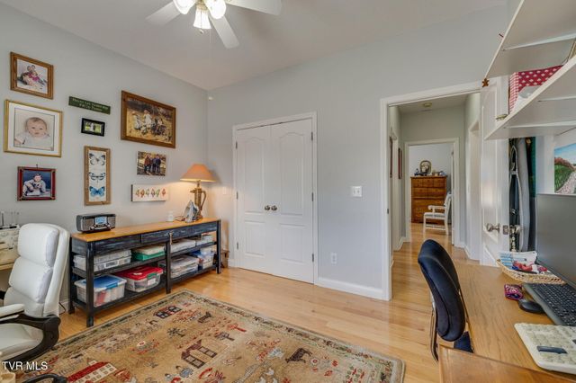 1121 Wahoo Valley Road, Kingsport, TN 37663