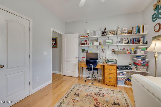 1121 Wahoo Valley Road, Kingsport, TN 37663