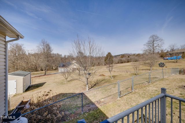 1121 Wahoo Valley Road, Kingsport, TN 37663