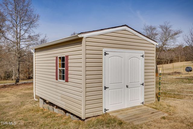 1121 Wahoo Valley Road, Kingsport, TN 37663