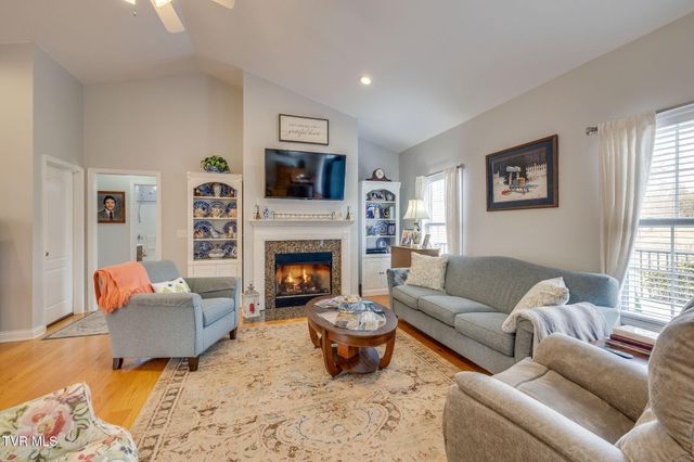 1121 Wahoo Valley Road, Kingsport, TN 37663