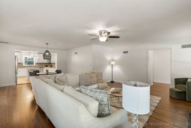 3447 S Gary Place, Tulsa, OK 74105