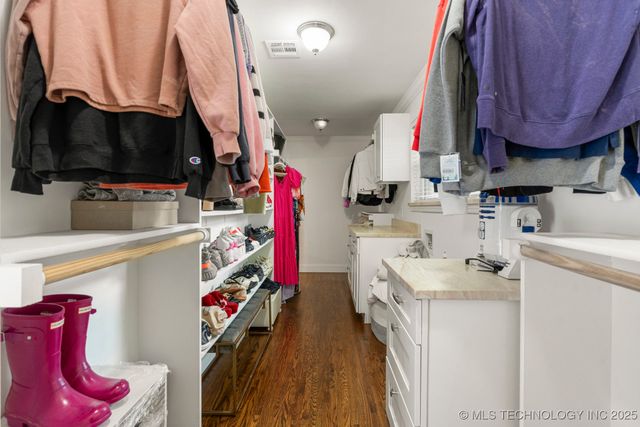 3447 S Gary Place, Tulsa, OK 74105