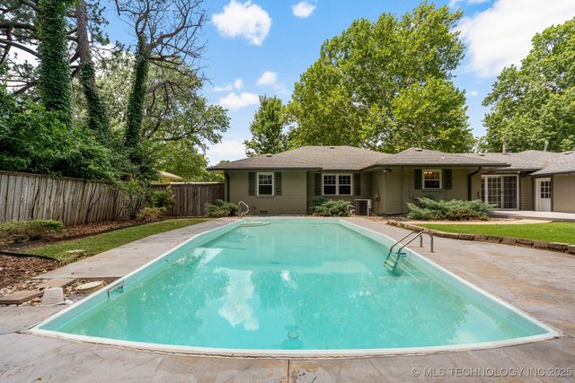 3447 S Gary Place, Tulsa, OK 74105