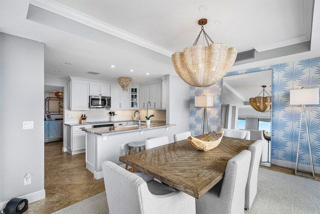 108 Lakeshore Drive 38-ph, North Palm Beach, FL 33408