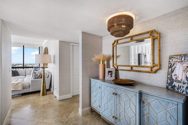 108 Lakeshore Drive 38-ph, North Palm Beach, FL 33408