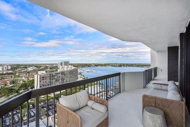 108 Lakeshore Drive 38-ph, North Palm Beach, FL 33408