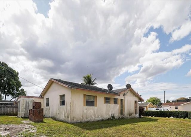 22164 SW 65th Terrace, Boca Raton, FL 33428