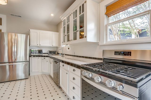 1617 Fairmount Avenue, Fort Worth, TX 76104