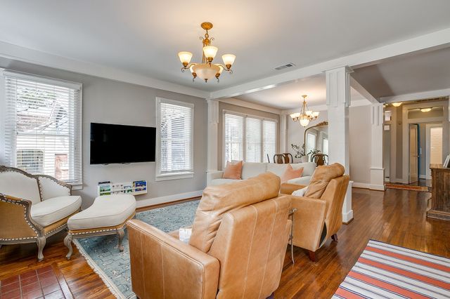 1617 Fairmount Avenue, Fort Worth, TX 76104