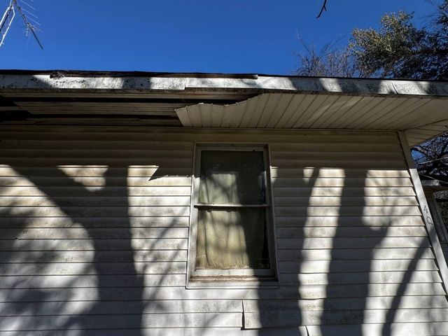 406 S 2nd Street, Tehuacana, TX 76635