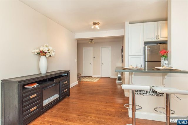 8700 Boulevard East 3D, North Bergen, NJ 07047