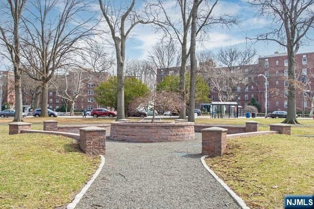 8700 Boulevard East 3D, North Bergen, NJ 07047