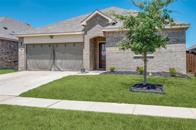 11425 Silver Queen Drive, Aubrey, TX 76227