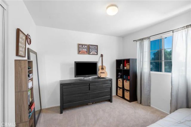12768 Berrydale, Victorville, CA 92392