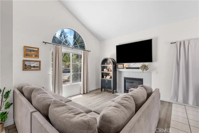 12768 Berrydale, Victorville, CA 92392