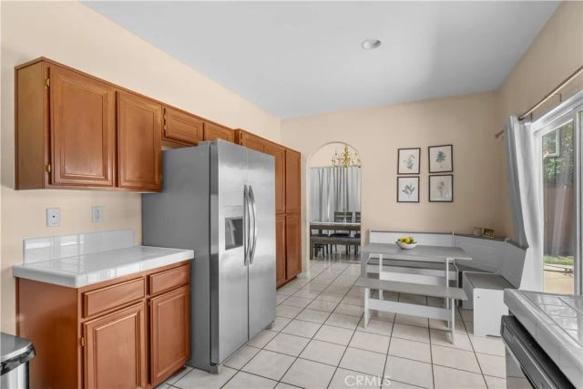 12768 Berrydale, Victorville, CA 92392