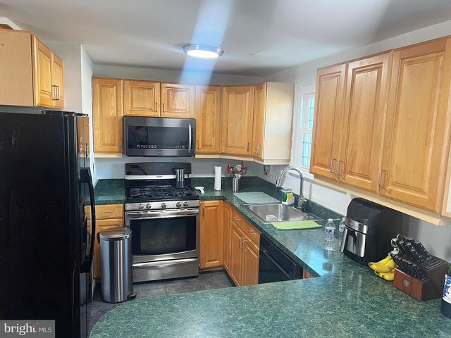2761 MOWER ST, Philadelphia, PA 19152