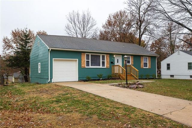 1301 NE 67th Terrace, Gladstone, MO 64118