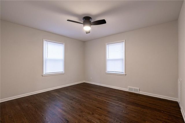 1301 NE 67th Terrace, Gladstone, MO 64118