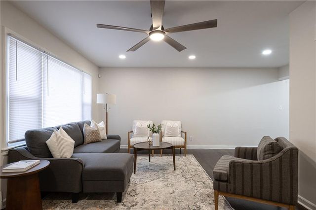 1301 NE 67th Terrace, Gladstone, MO 64118