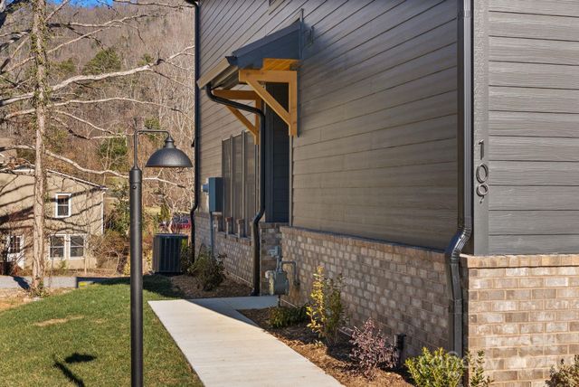 109 Collin Place 4, Asheville, NC 28804