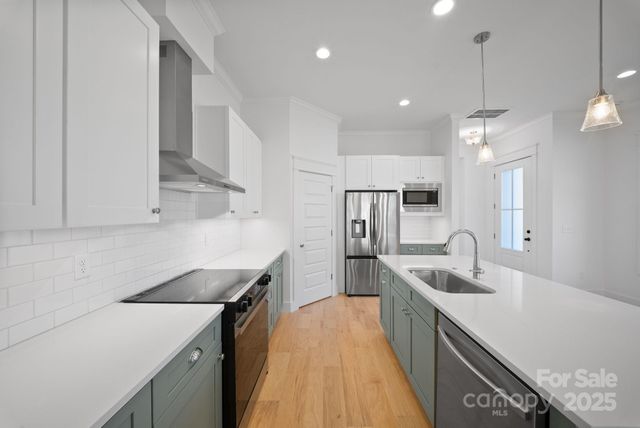 109 Collin Place 4, Asheville, NC 28804